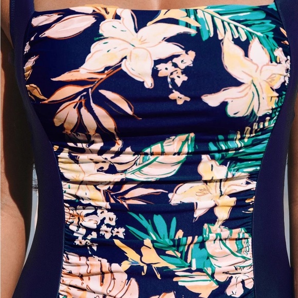 Cupshe Tropical Floral  One Piece - Navy and Peach - Picture 4 of 9
